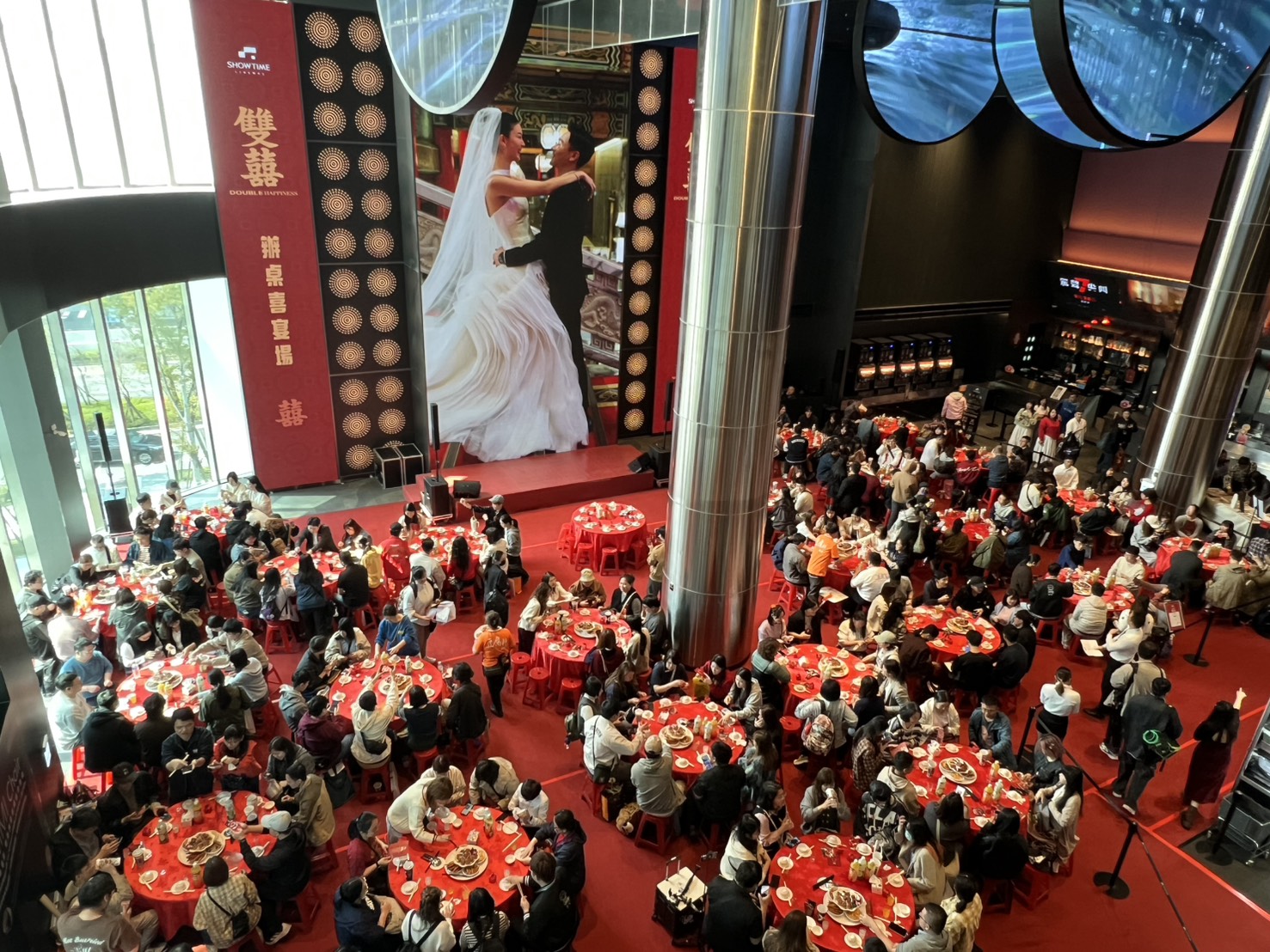 《雙囍》在秀泰影城席開28桌、共280位影迷到場支持。（圖／秀泰影城提供）