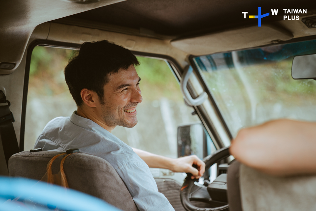 鳳小岳參與電影《陌路兄弟》演出。（圖／TaiwanPlus提供）