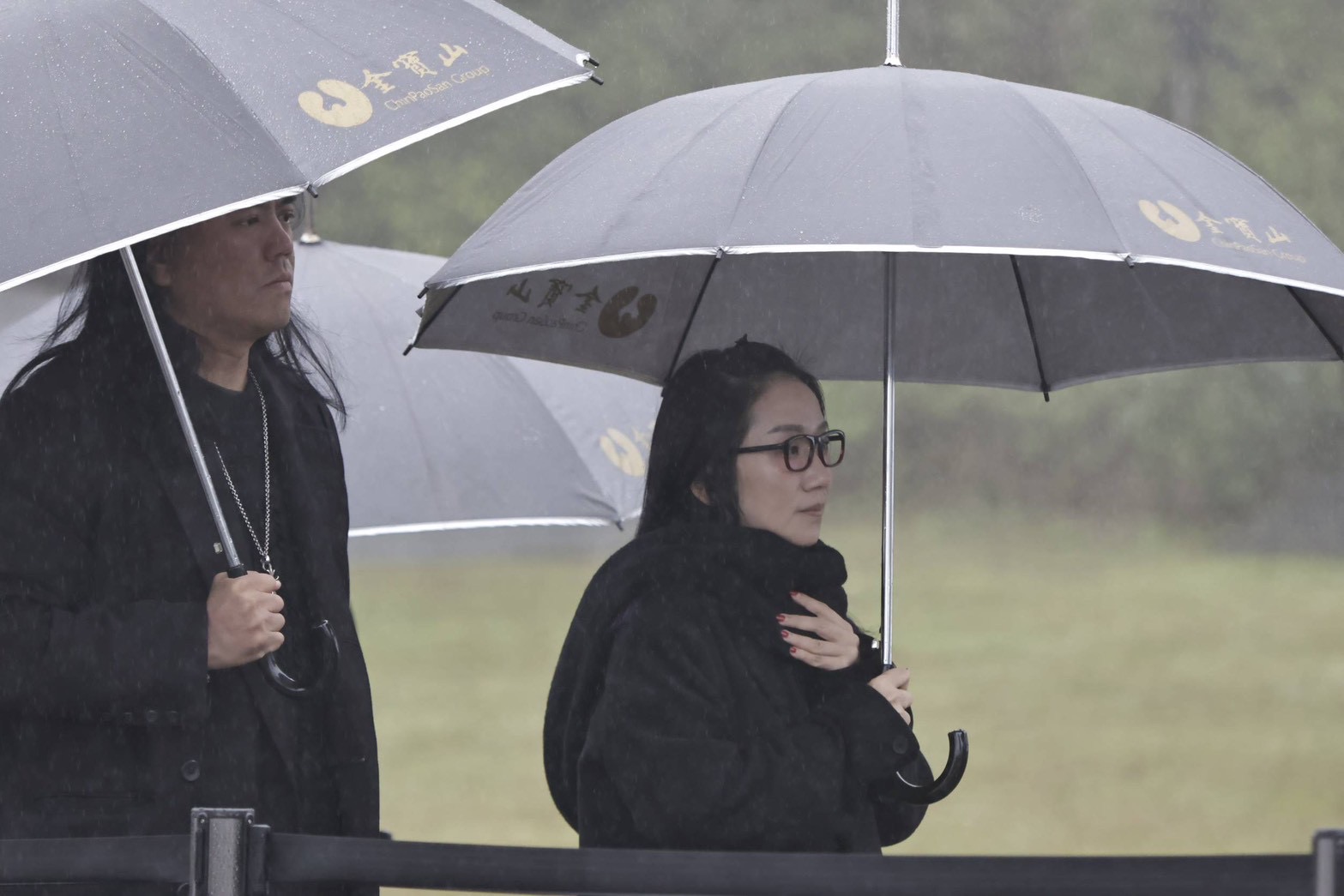 陶晶瑩（右）和B2。（圖／記者許方正攝）