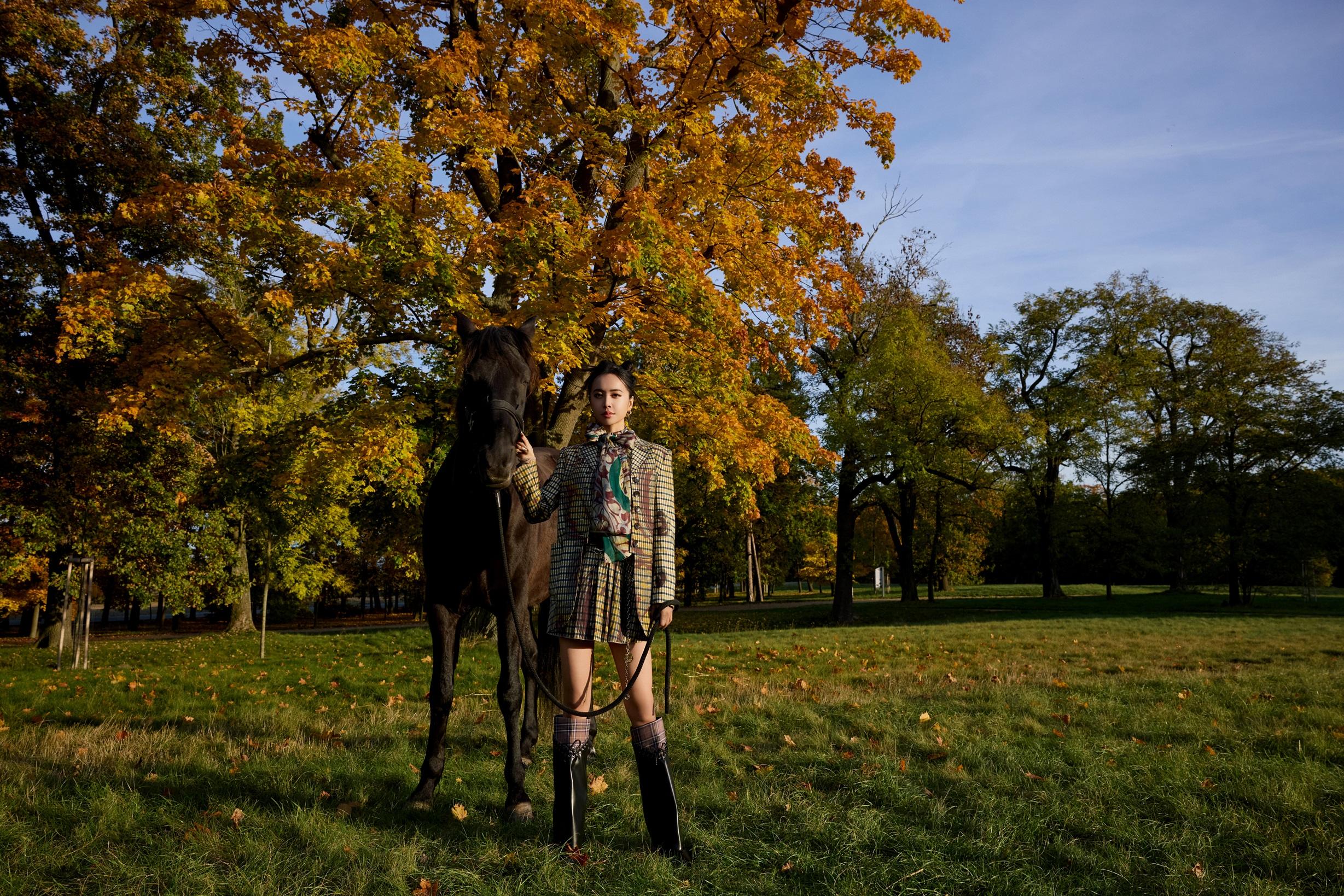 JOLIN也圓了未能親赴布拉格拍攝MV的夢。（圖／凌時差提供）