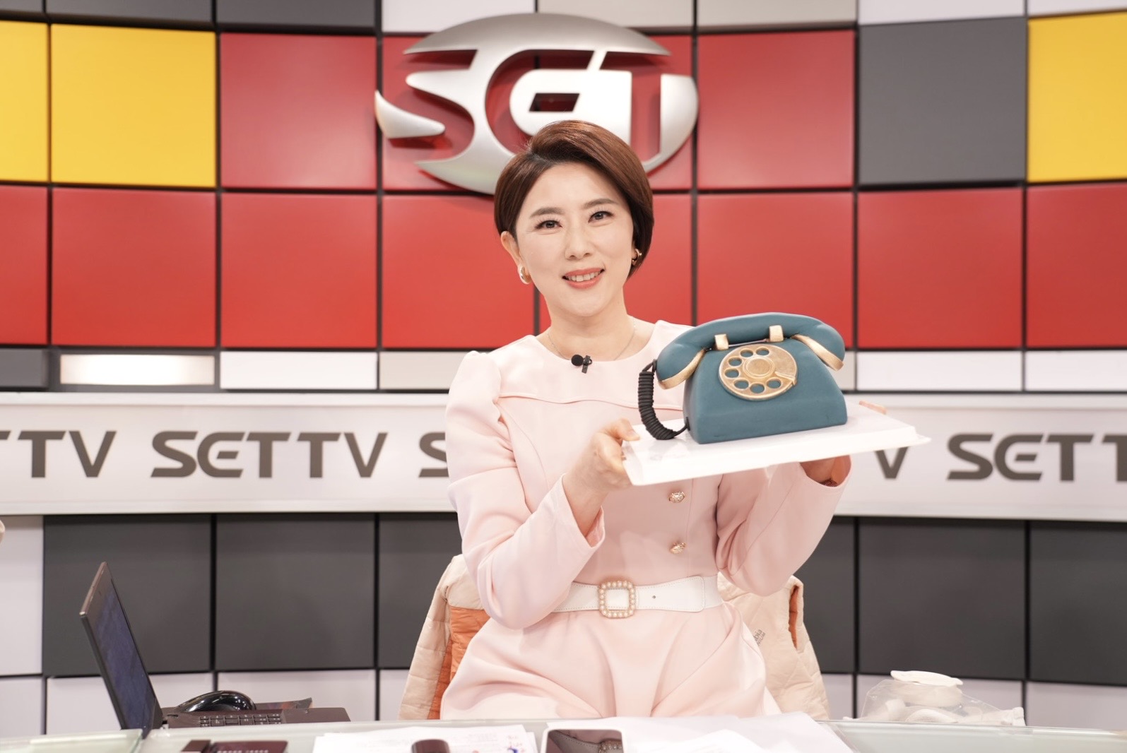 製播已15年的《新台灣加油》正式畫下句點，許貴雅感性告別電視觀眾。（圖／三立提供）