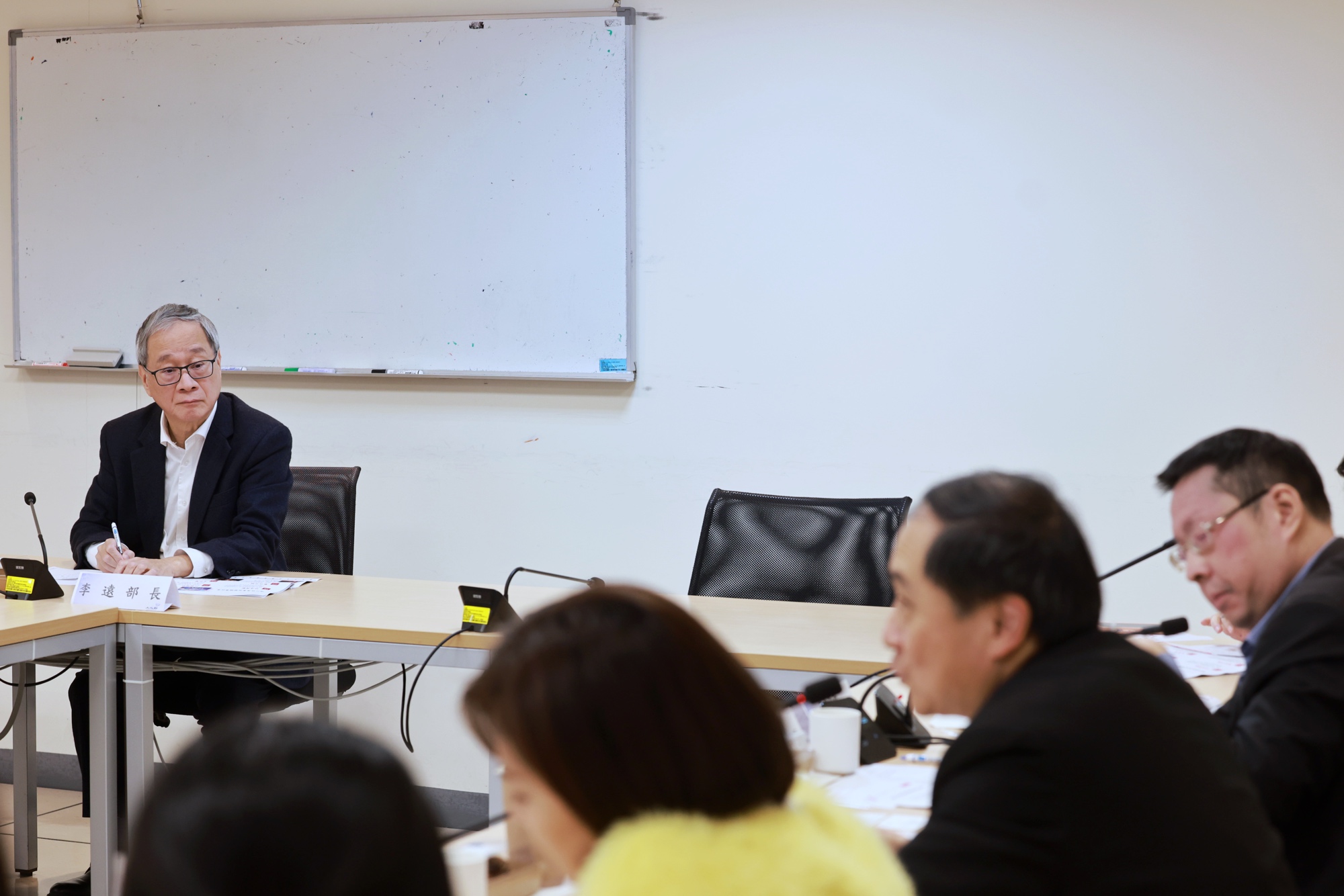 文化部長李遠（左）邀請全國戲院代表交流。（圖／文化部提供）