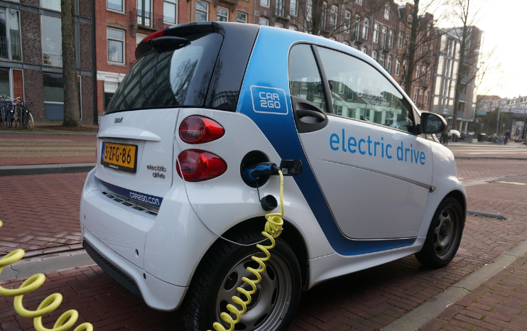 駕艙機車估下半年上路。（圖／免費圖庫pixabay）