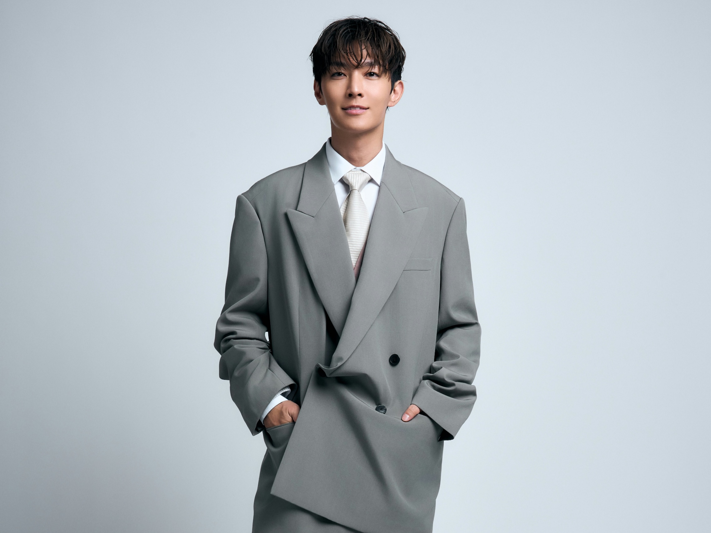 炎亞綸領軍晴空鳥投入公益，集結五位藝人私服義賣。（圖／晴空鳥提供）