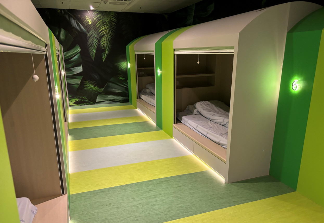 台北捷運開箱隱藏在台北車站底下的「膠囊旅館」。（圖／翻攝自台北捷運 Metro Taipei臉書）