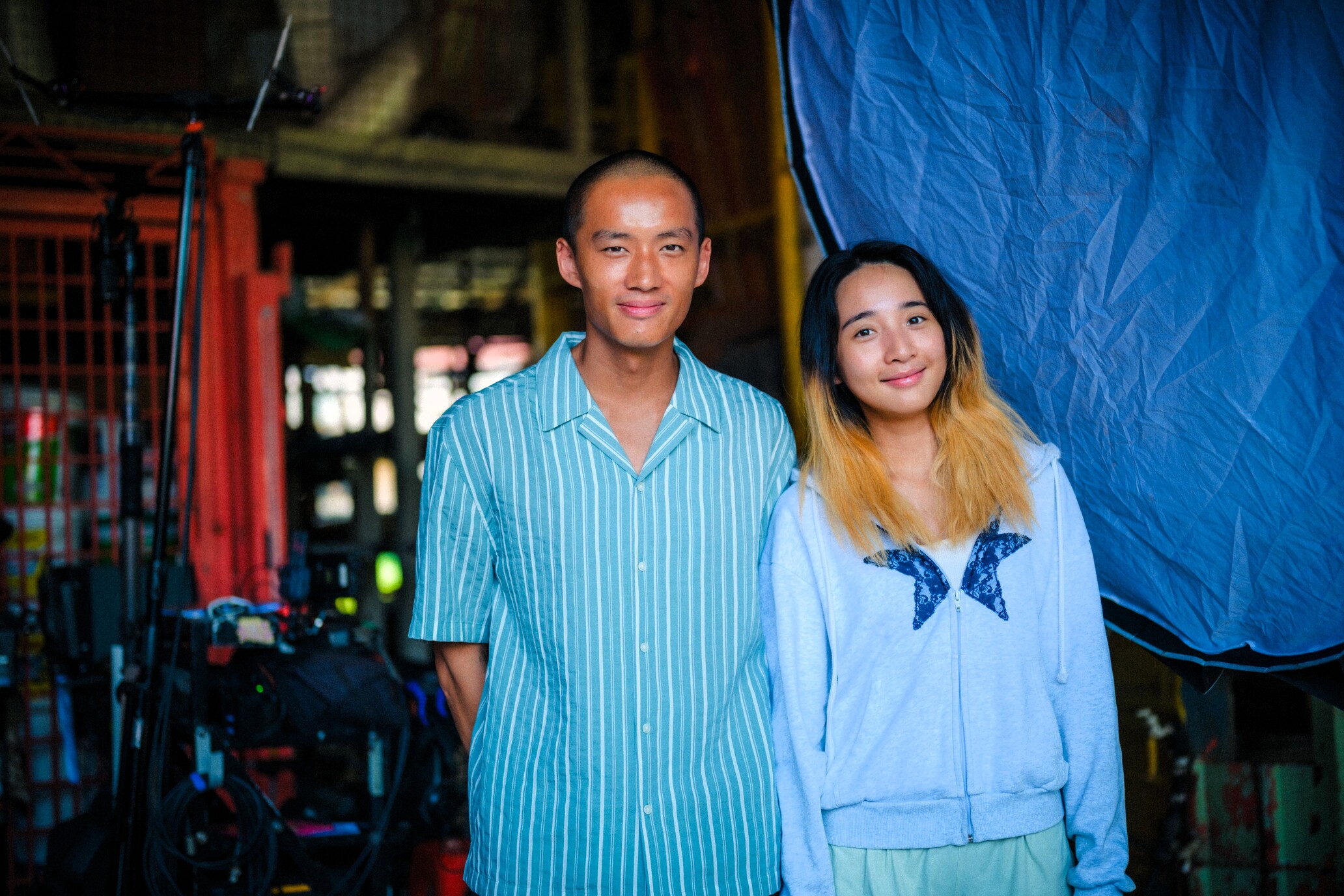 《黑潮》男女主角陳澤耀(左)、李沐以全新造型亮相。(圖/甲上提供)