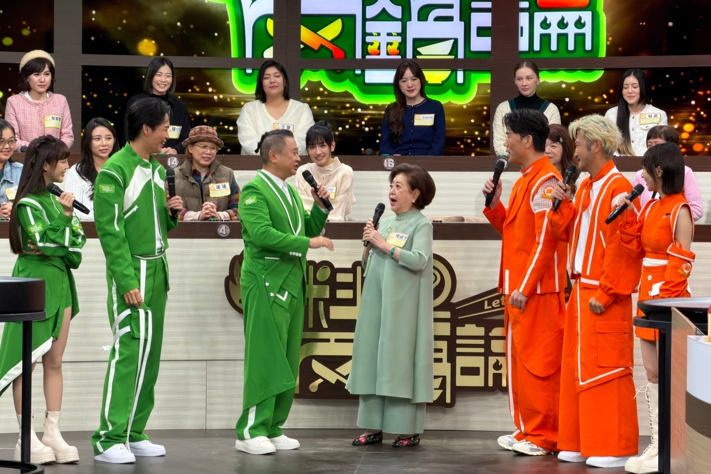 《真料理兩鍋論》邀請到金馬影后陳淑芳擔任評審團團長。（圖／麥卡貝網路電視提供）