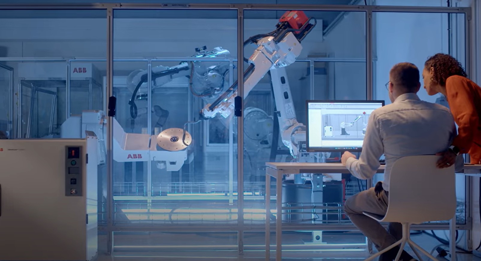 （圖／翻攝自ABB Robotics YT）