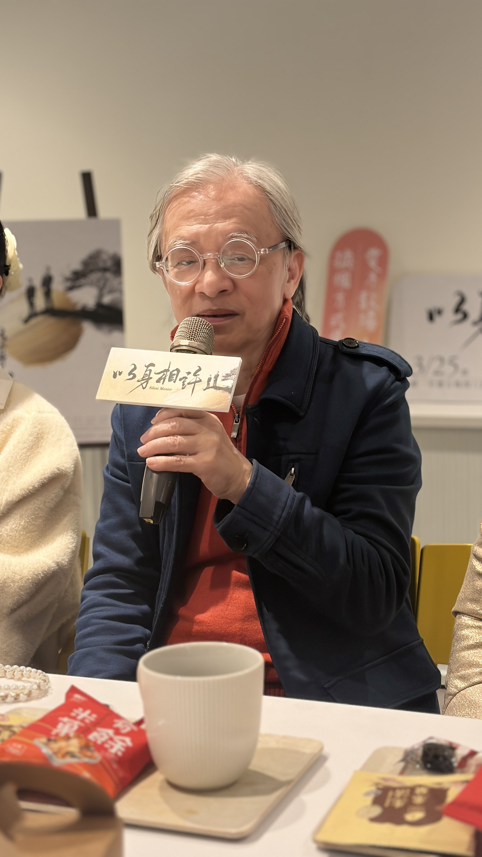 65歲才結婚的鄧志鴻「沒小孩也沒財產」，和太太預計把遺產交由信託處理。（圖／記者蕭宇涵攝）