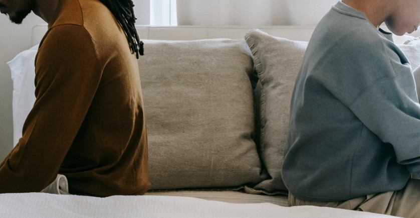 一名人夫結婚30年來，把薪水都上繳給妻子管理，離婚卻被淨身出戶。（示意圖／翻攝自pexels）