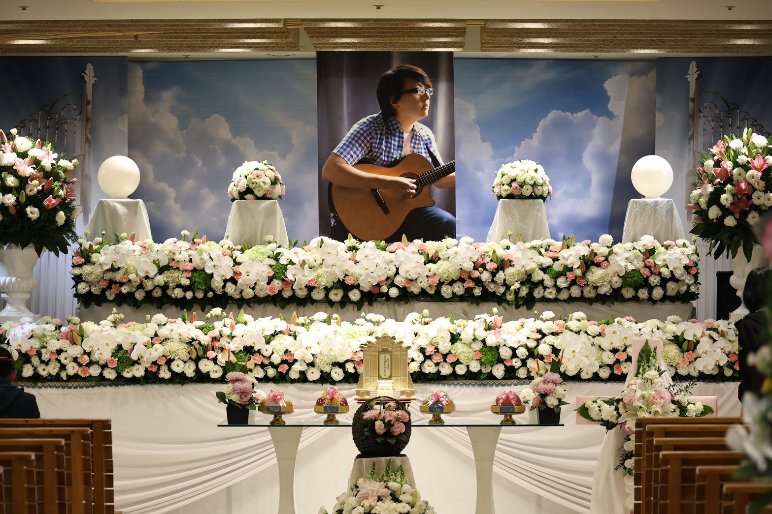 袁惟仁今舉辦告別式。（圖／娛樂中心攝）