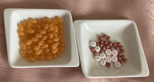 一名腎友沒乖乖吃醫師開的藥，卻吃一堆保健食品。（示意圖／翻攝自photoAC）