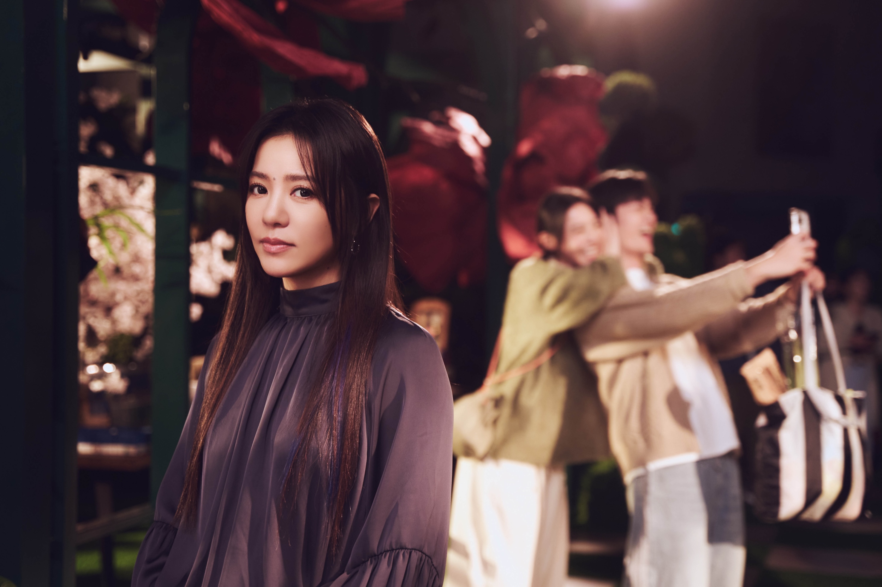 丁噹〈曾經如今〉化身愛情說書人。（圖／相信音樂提供）