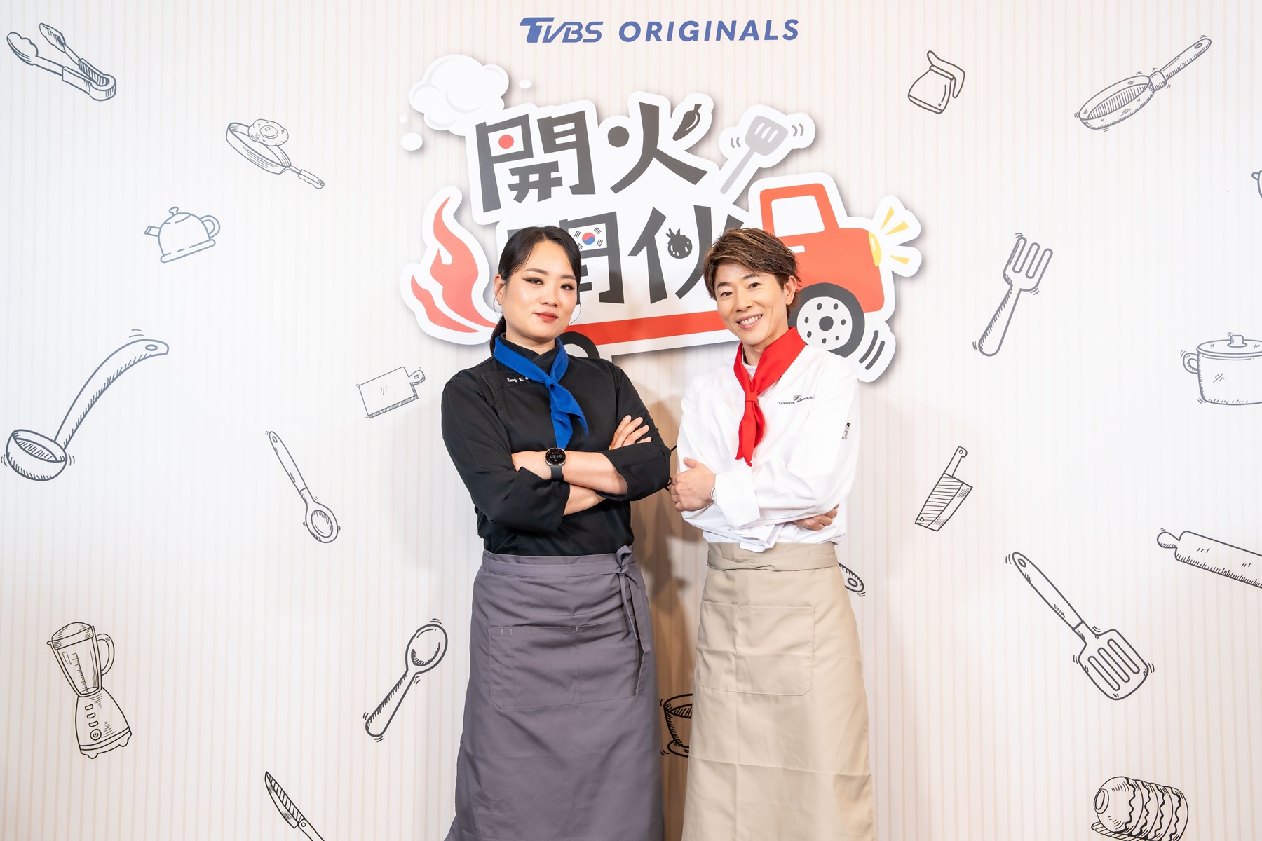 韓國鄭智善和日本川越達也初次見面 即將展開料理對決。（圖／TVBS提供）