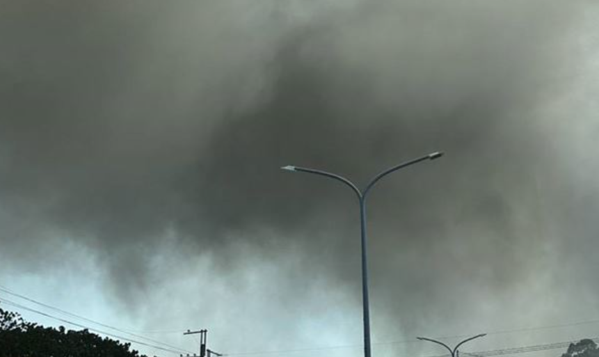 南投垃圾場大火。（圖／翻攝畫面）