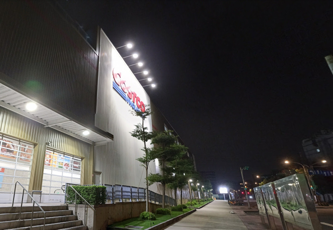 好市多推出「兒童玩具化妝台」，卻意外引發紛爭。（圖／翻攝自Google Map）