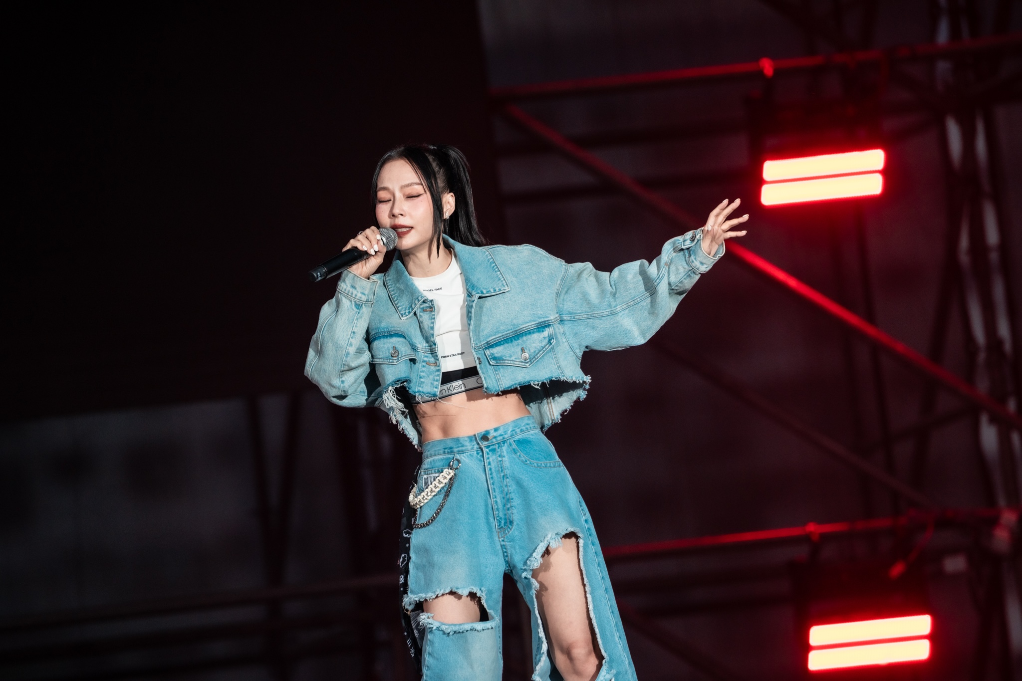 孫淑媚情歌唱得令人陶醉。（圖／寬寬整合提供）