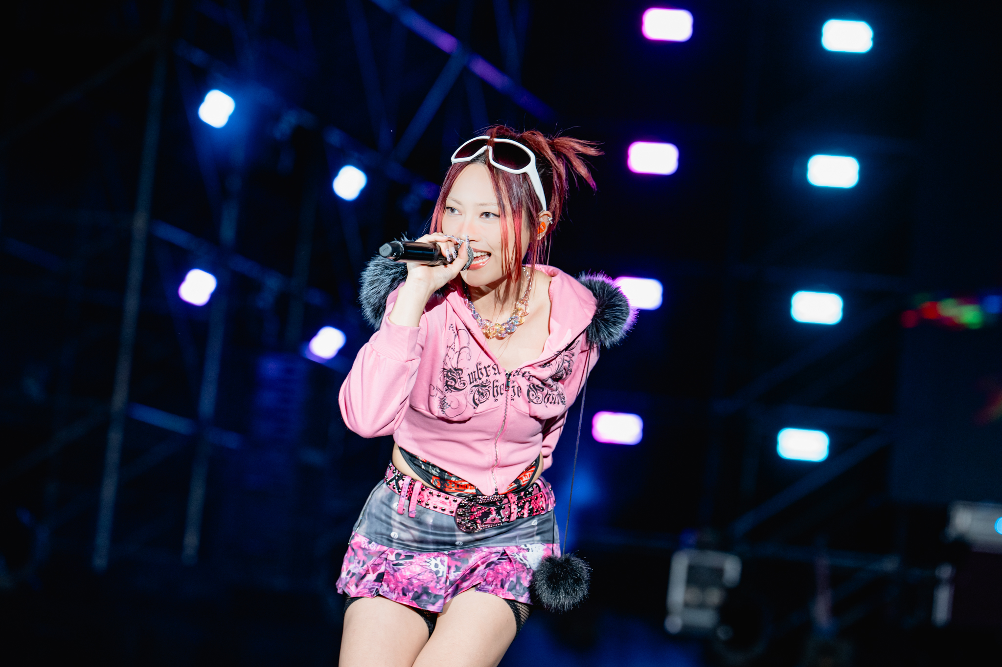 琟娜 Verna首次登上高雄櫻花季舞台。(圖/寬寬整合提供)