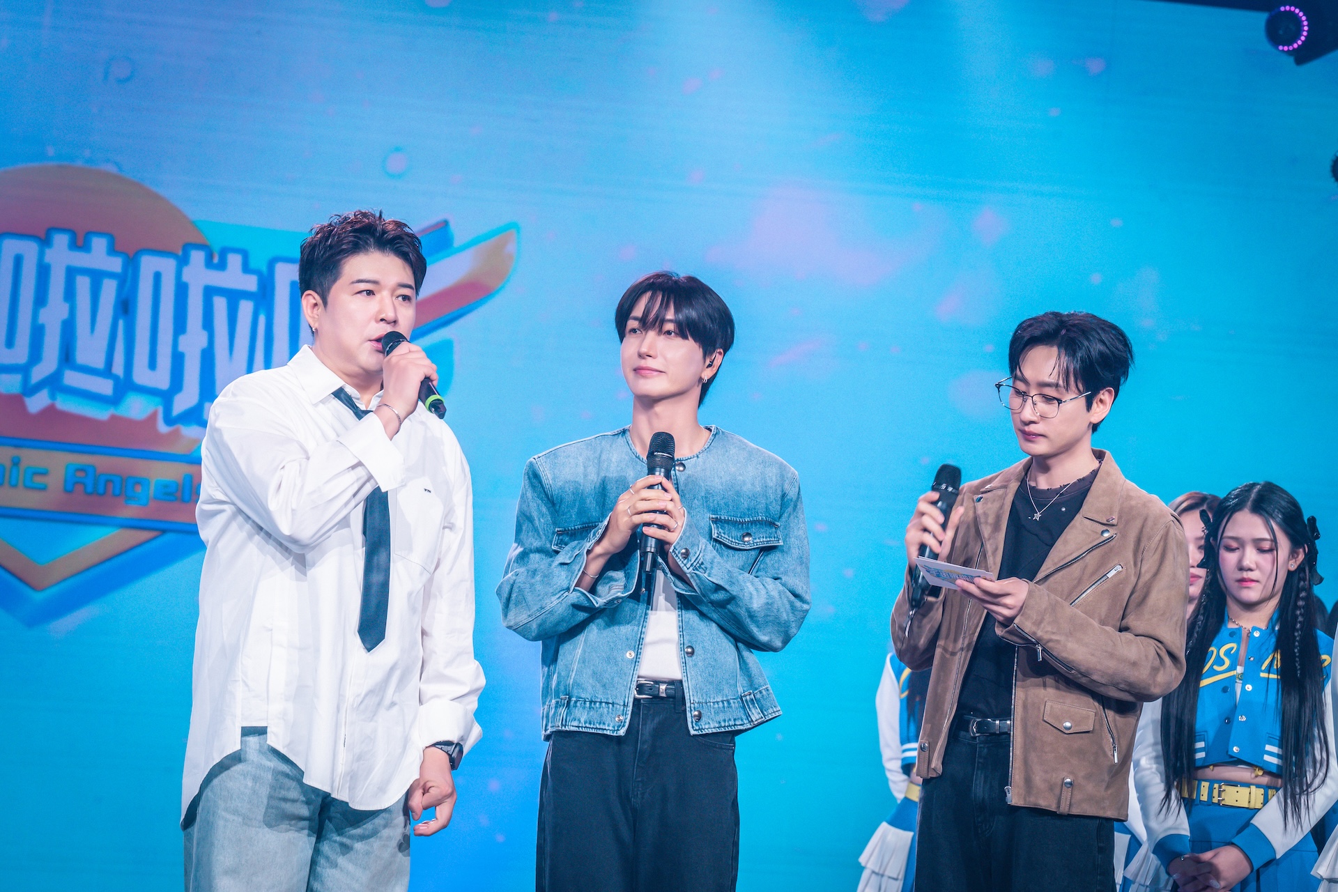 神童（左起）、利特力挺銀赫新節目。（圖／華視提供）