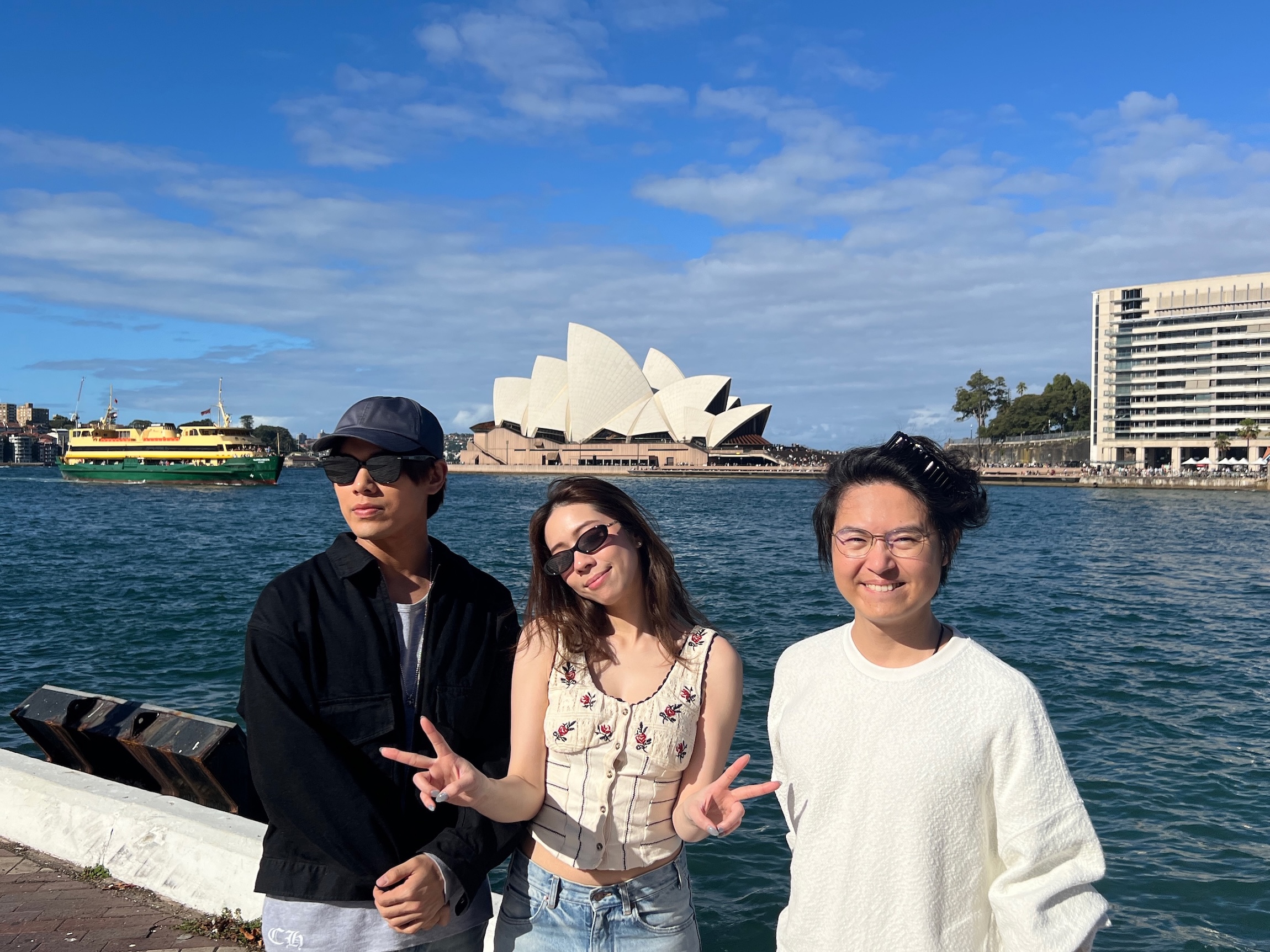 告五人此行也再次朝聖地標雪梨歌劇院。（圖／相信音樂提供）