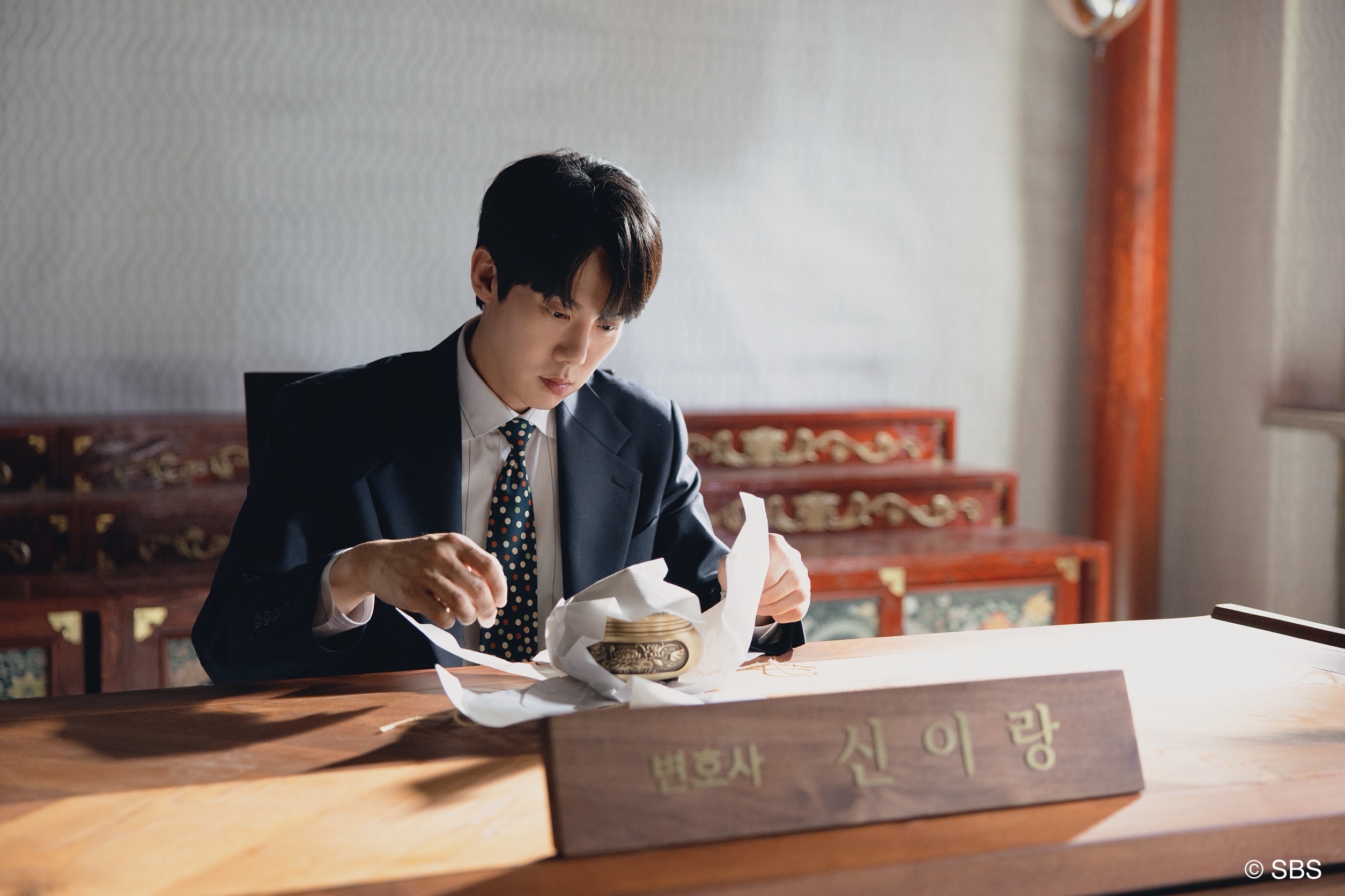 《神與律師事務所》柳演錫：豁出去演。（圖／Hami Video提供）