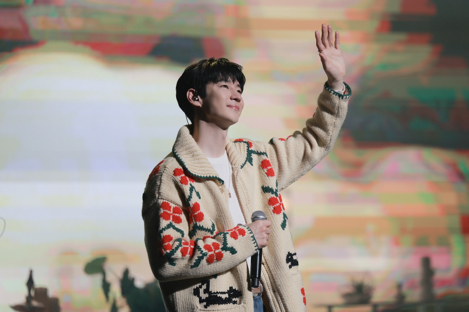 李帝勳在見面會上深情獻唱。（圖／大步整合行銷提供）