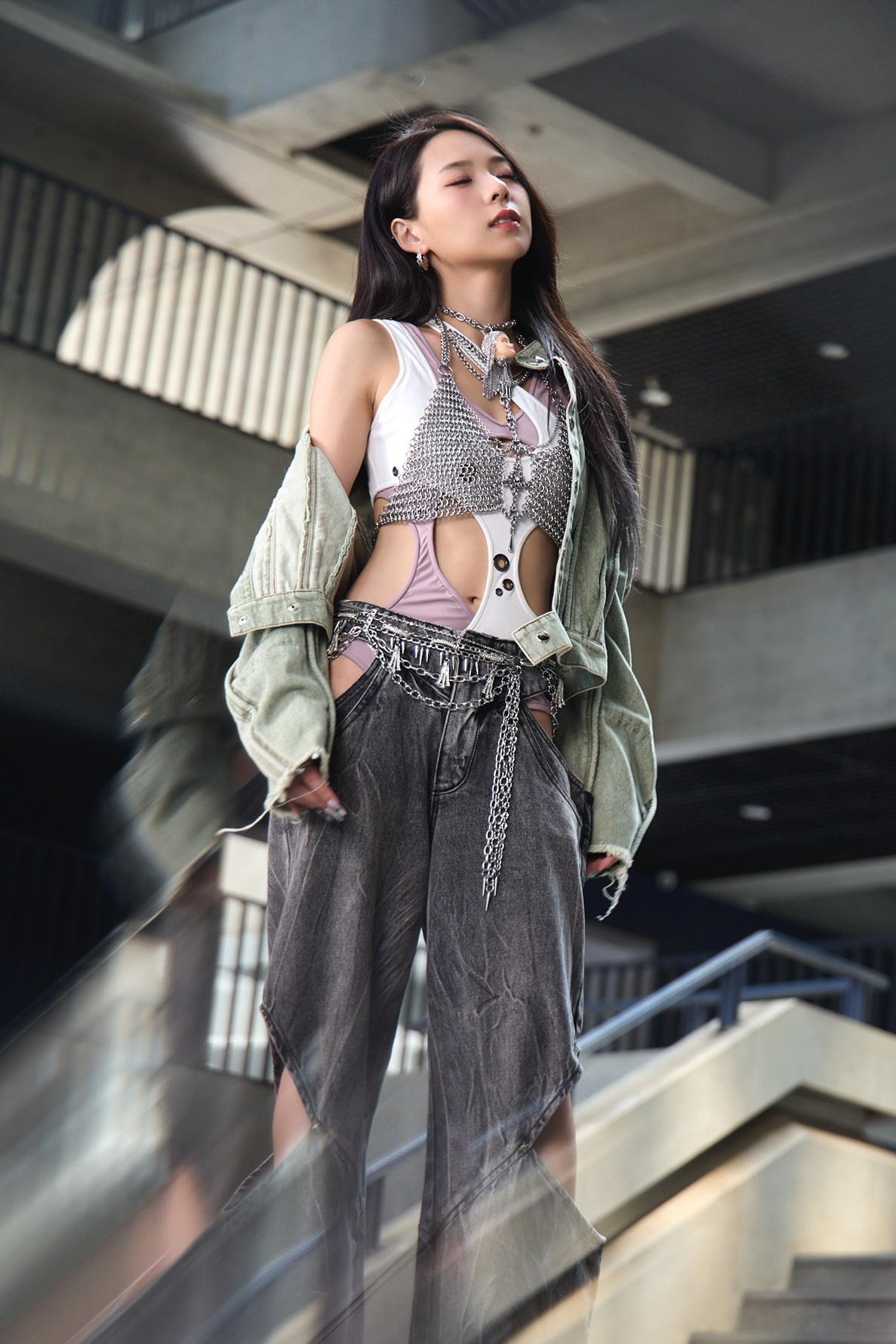 曾薀帆新歌 〈愛到你了嗎〉直白唱出拒絕被定義、「愛自己」心聲「這不是跩是先認同自己」。（圖／品緁娛樂提供）