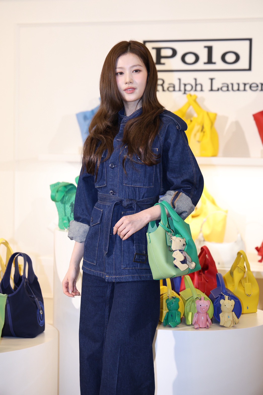 SANA人氣夯，活動還沒開始現場就已經吸引千名粉絲圍觀排隊。（圖／娛樂中心）