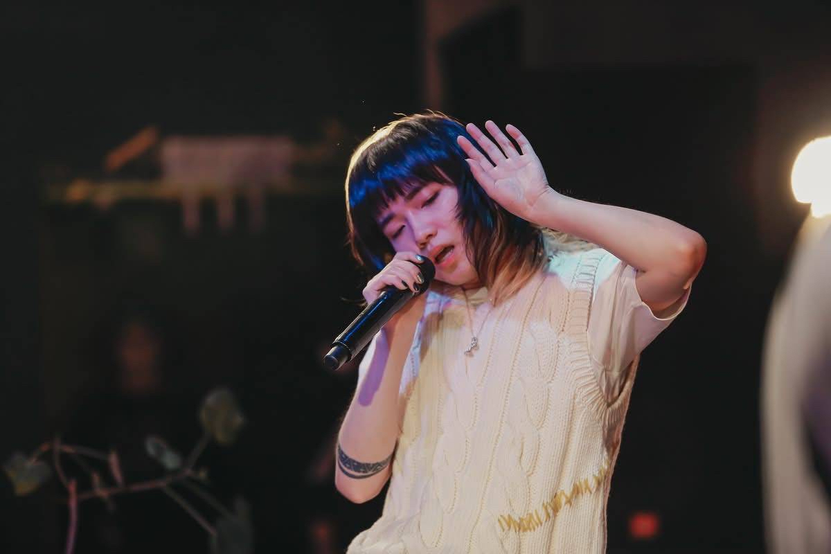 澀谷指標 Live House 啟動《Two Waves》徵選 持修曾於該場館演出。(圖/duo MUSIC EXCHANGE提供)