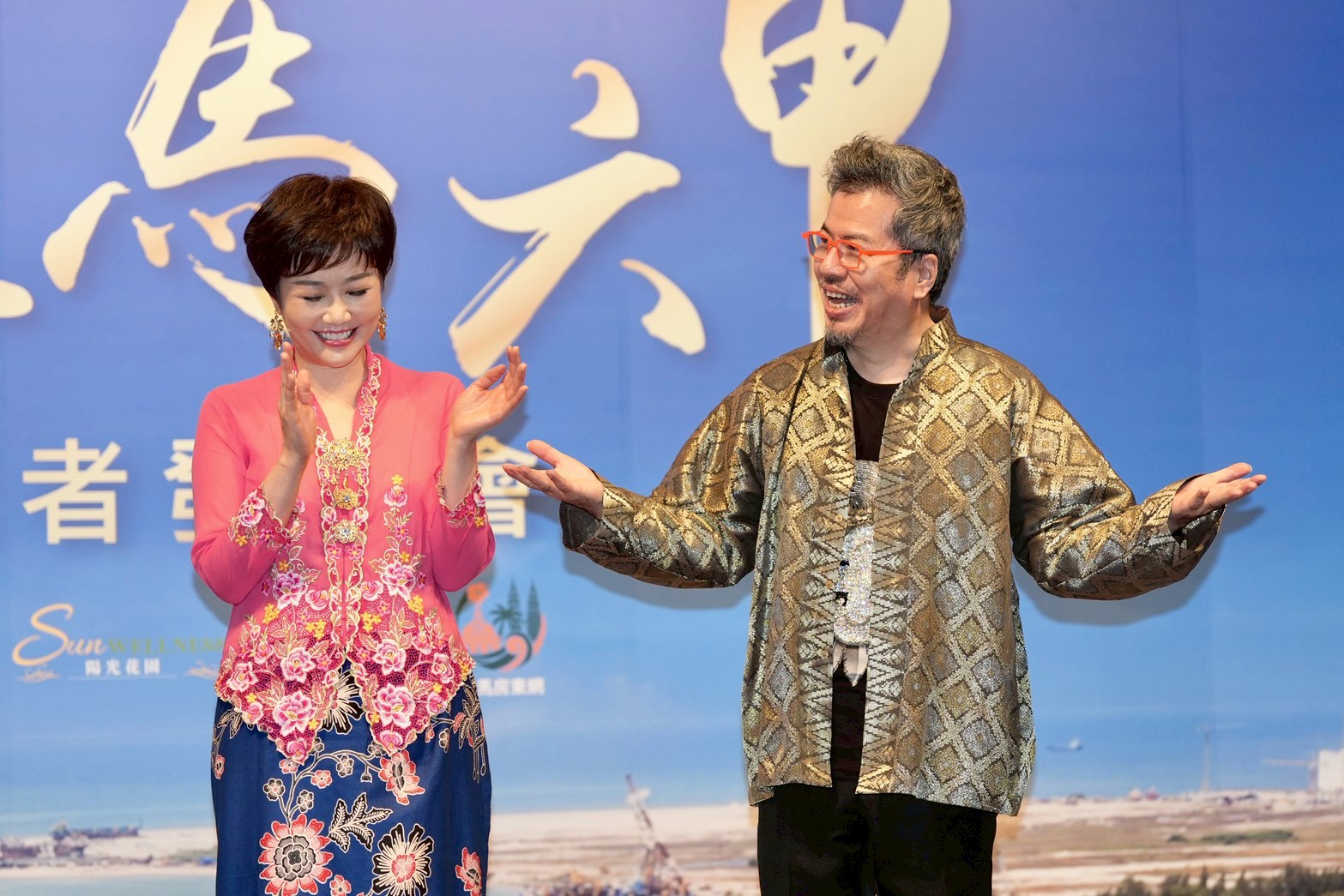 黃國倫與老婆寇乃馨共同受邀擔任「夢想馬六甲形象大使」,一同出席記者會。(圖/記者陳明中攝)