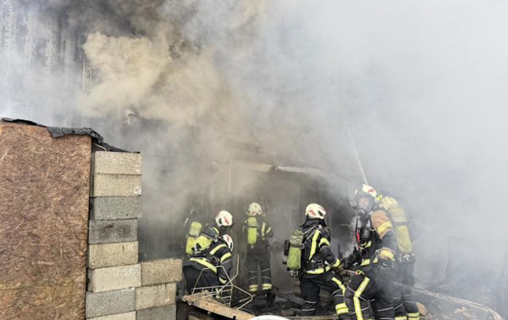 桃園燒烤店大火。（圖／翻攝畫面）