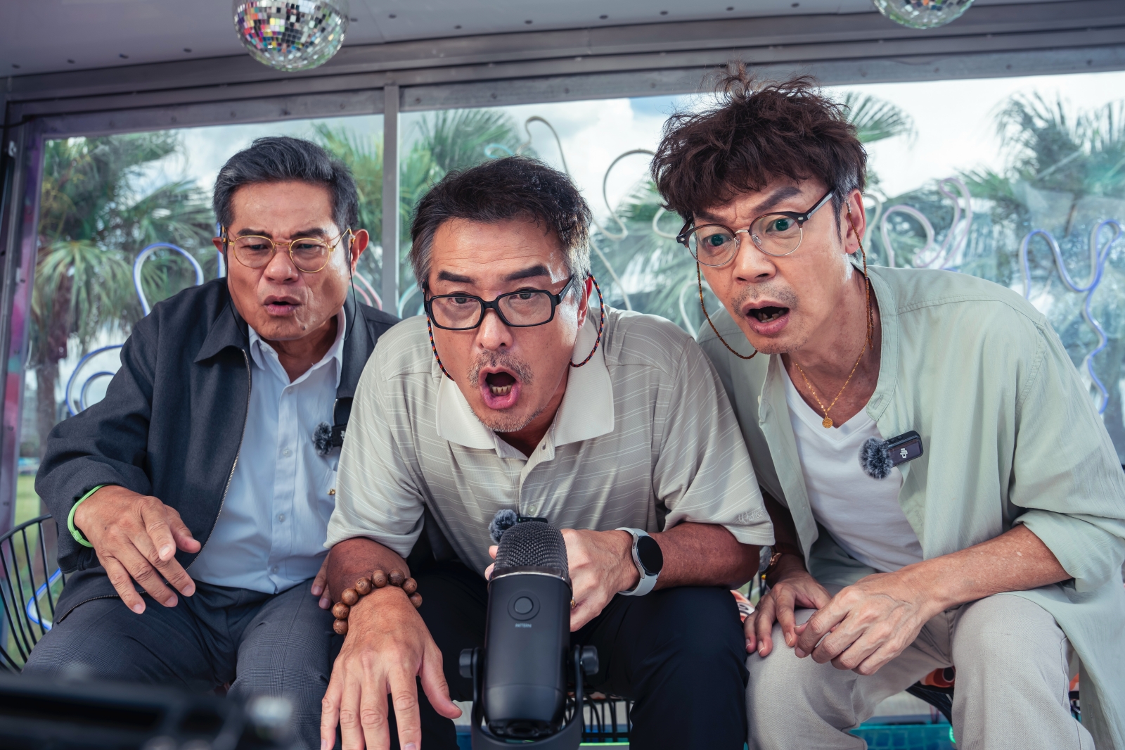 許效舜(左起)、李銘順、李國煌在《NO GOOD!歐吉桑》演出歐吉桑大叔瘋狂追夢的熱血故事。(圖/萬騰文化創意提供)