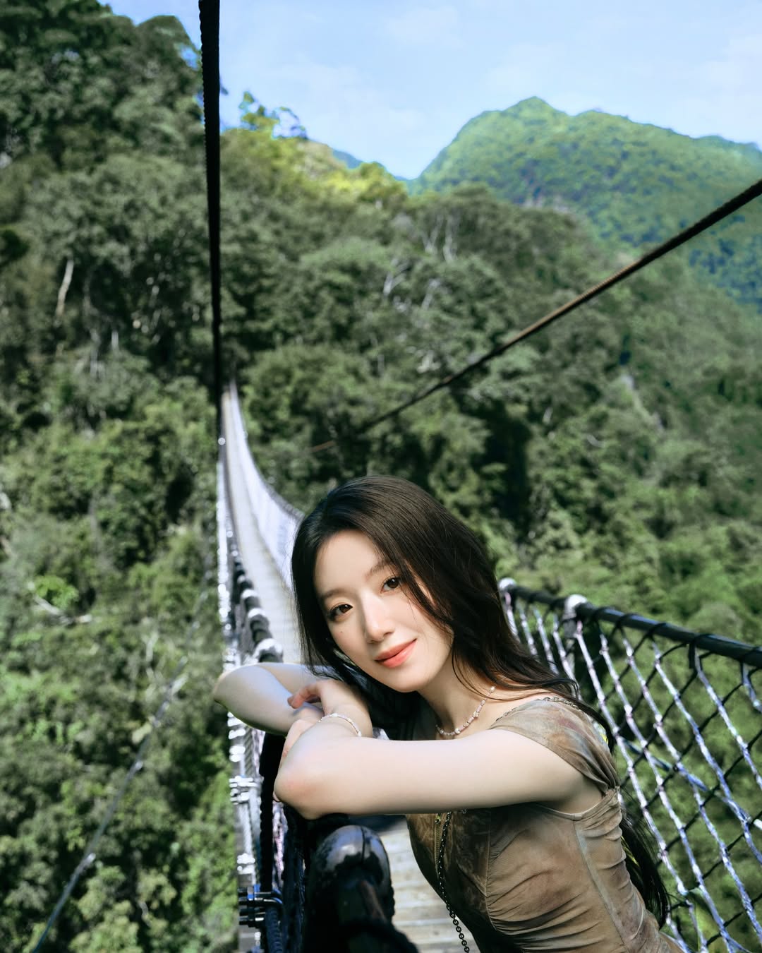 舒華對於演出電影直呼期待，希望粉絲能看到她不一樣的面貌。（圖／翻攝自舒華IG）