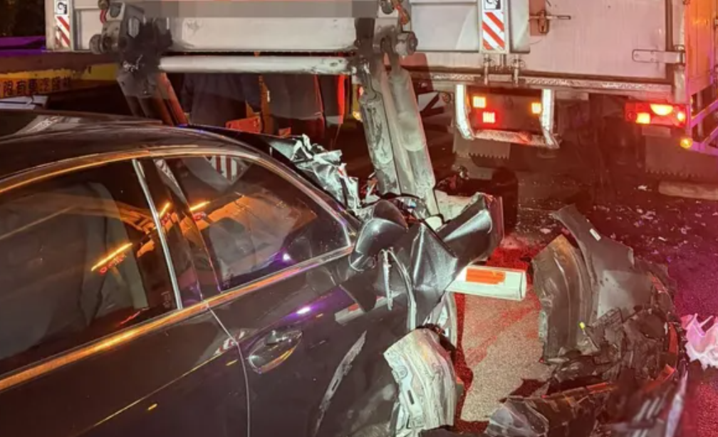 國道追撞車禍！名醫王國淵命喪輪下。（圖／國道警方提供）