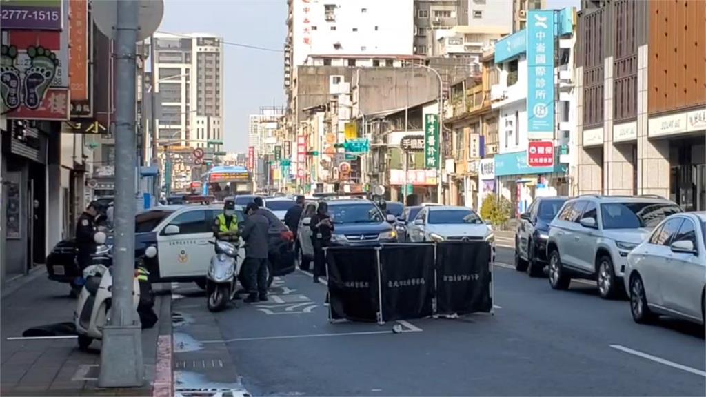 台北市中山區八德路發生驚悚車禍。（圖／翻攝畫面）