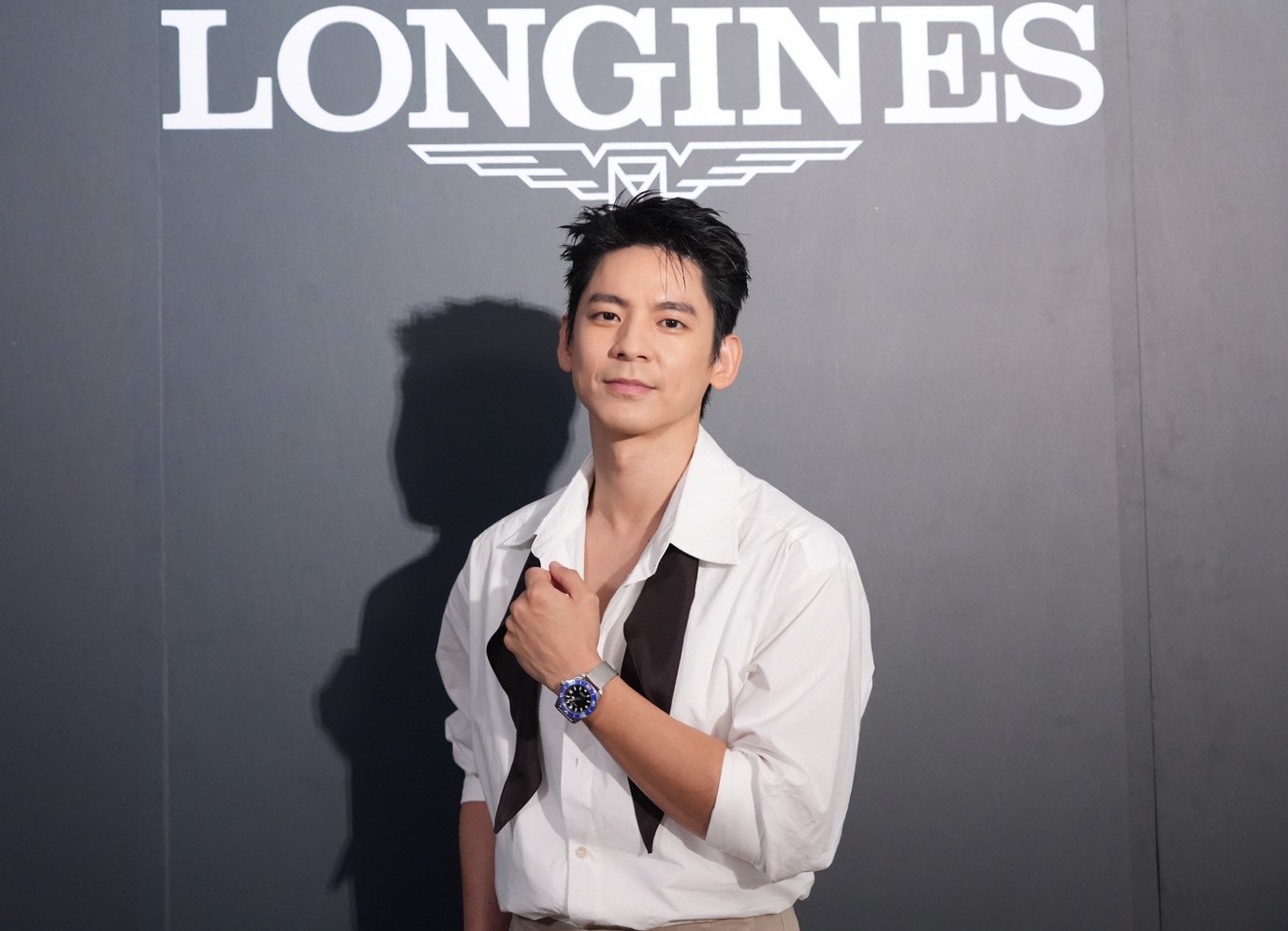 林柏宏穿深V襯衫帥氣現身手錶品牌活動。（圖／記者陳明中攝）