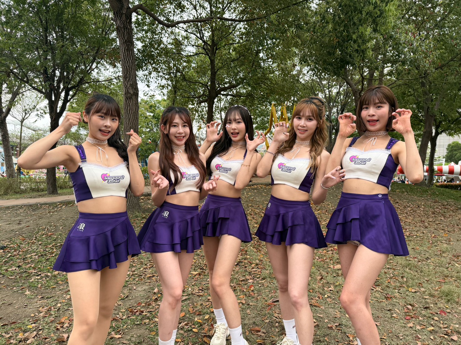 「電豹女」Yuki（左起）、草莓、語萱、奶糖、仔仔出席活動。（圖／台北海洋科技大學提供）