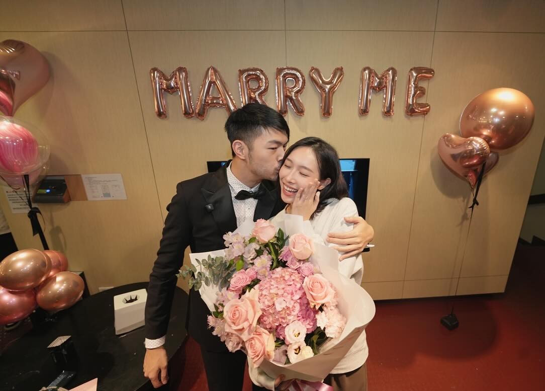 陳大天因涉逃兵重創演藝事業,妻子劉樸依然不離不棄。(圖/翻攝自陳大天 Daniel Chen臉書)