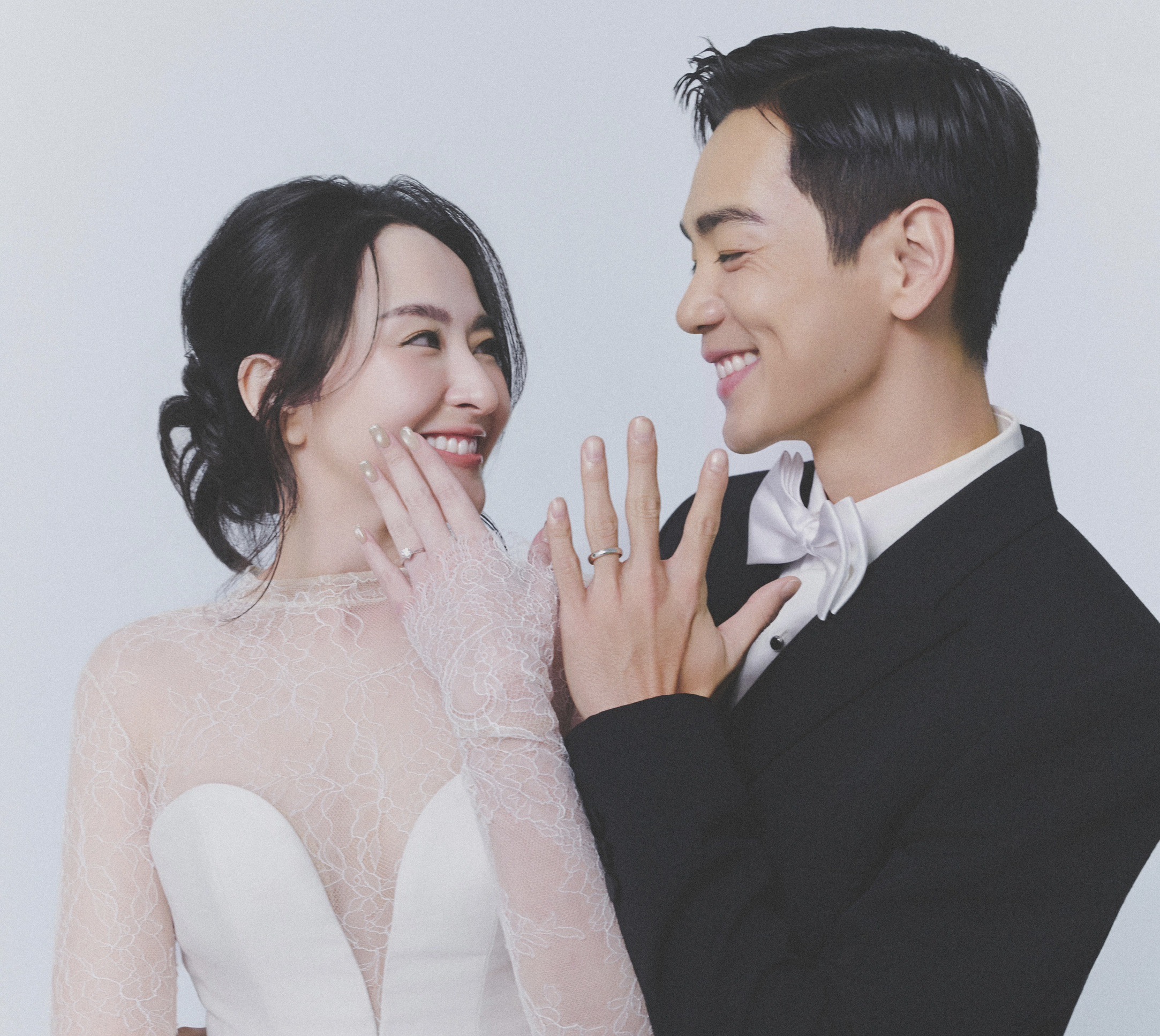 吳品潔(左)和禾浩辰29日完婚。(圖/快樂成長提供)