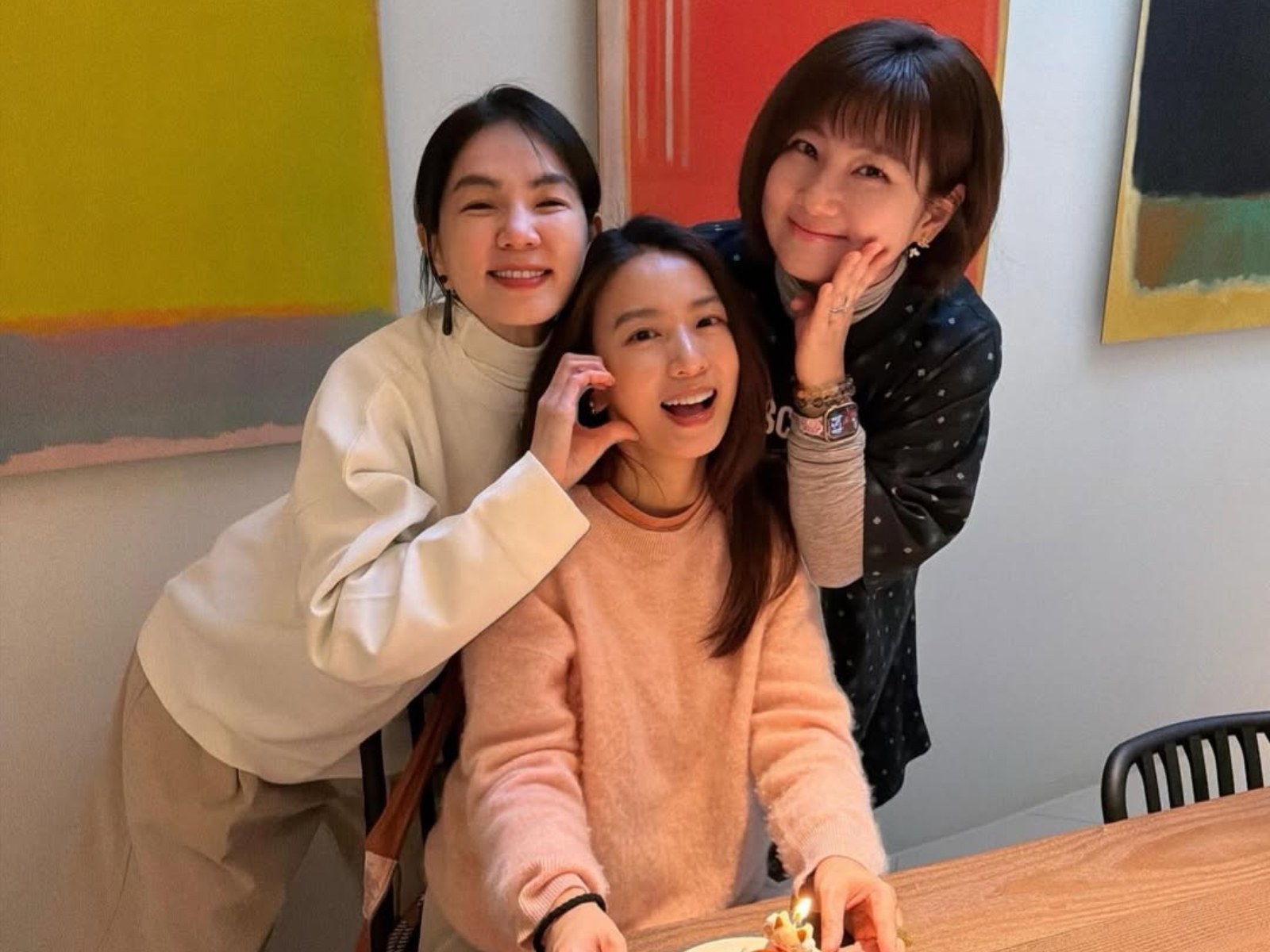 S.H.E合體是粉絲最喜歡的畫面。(圖/翻攝田馥甄IG)