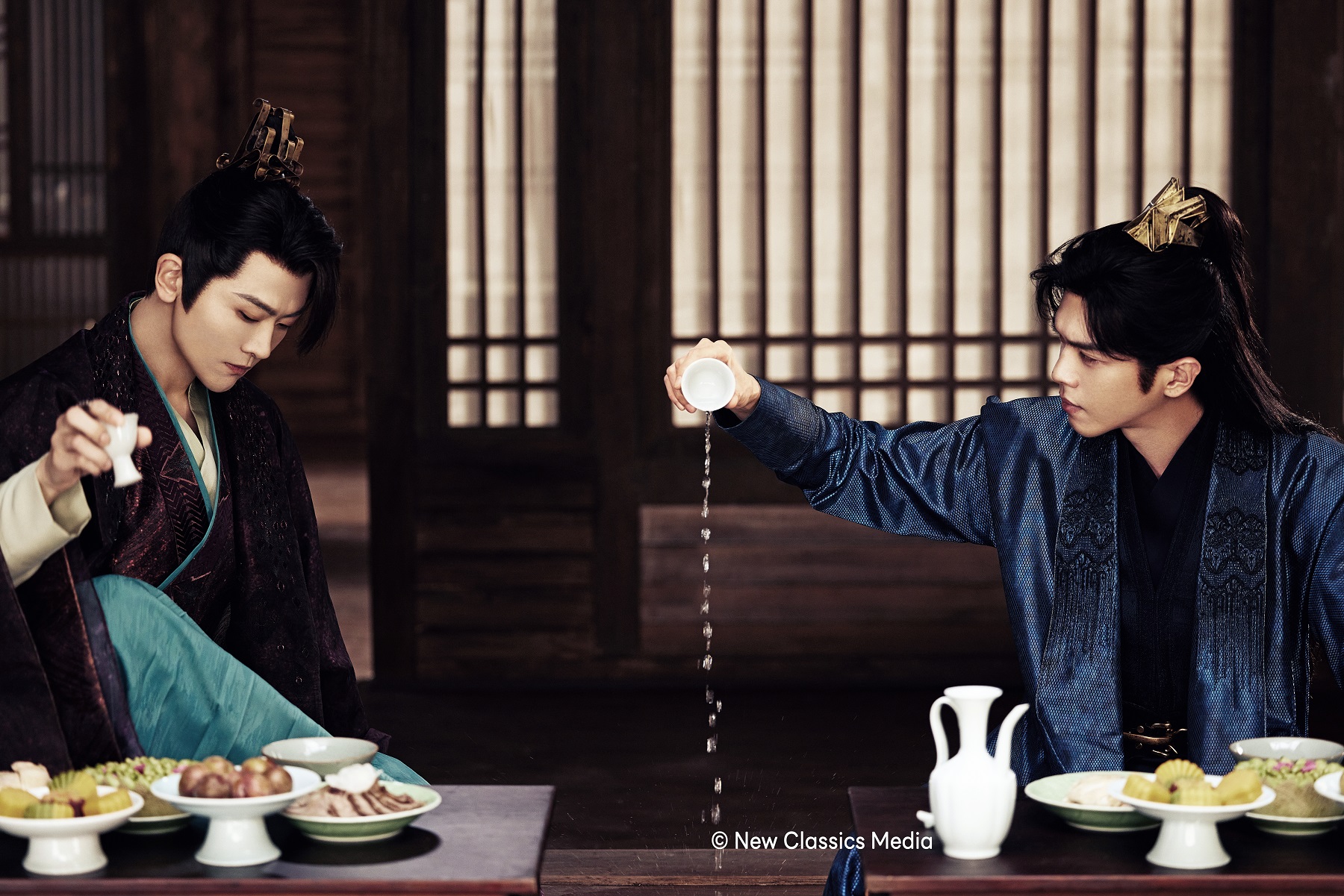 《慶餘年》第二季演員張若昀(右)與劉端端身型精瘦。（圖／中視提供）