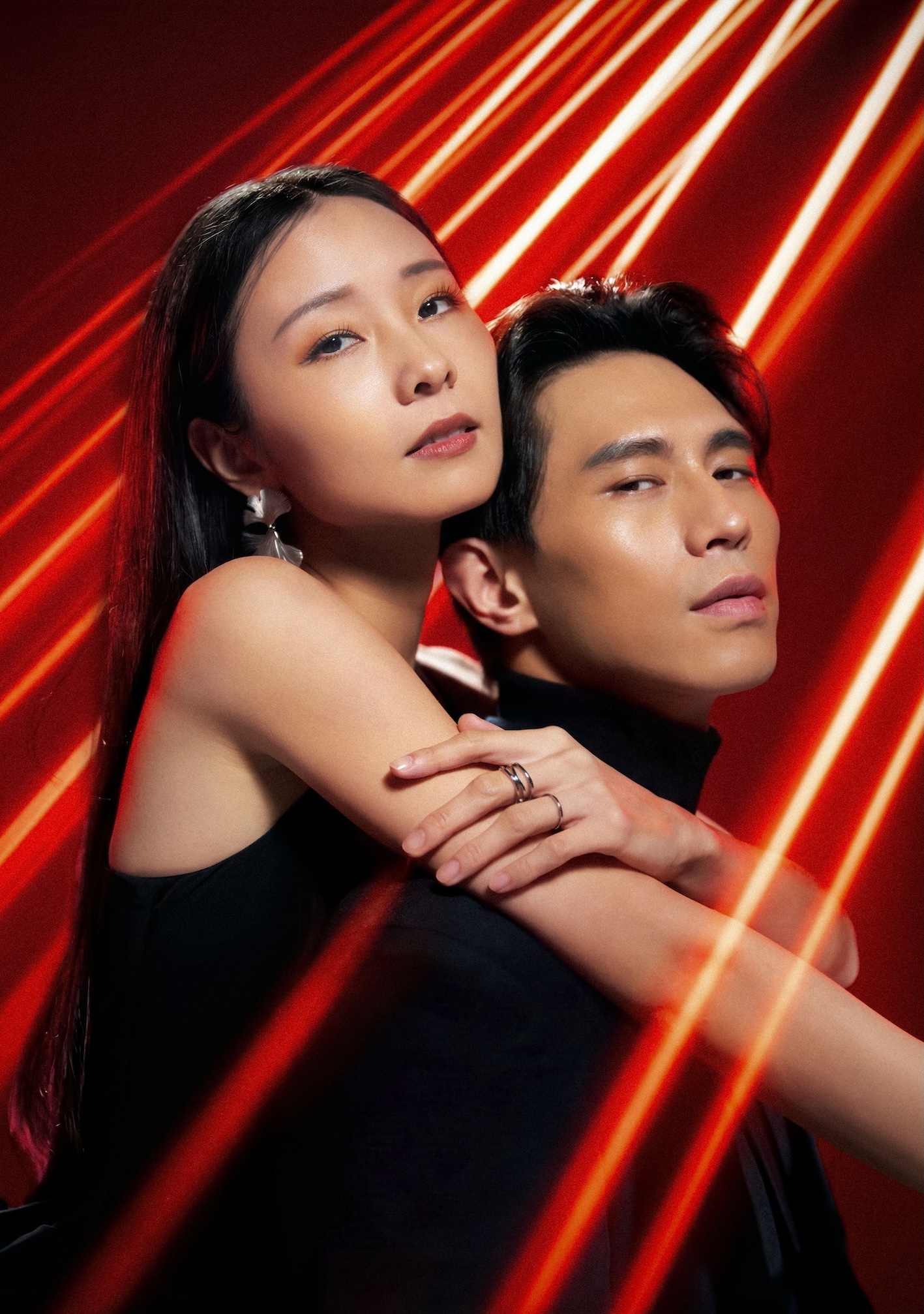 柏霖與陳忻玥彼此欣賞已久首度音樂合作，陳忻玥靈感突發唱出副歌，全場叫好迅速完成。（圖／索尼提供）