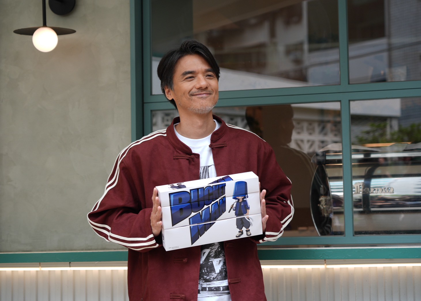 馮德倫平時就愛收集卡牌、公仔。(圖/記者陳明中攝)