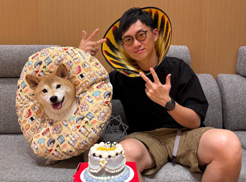 視網膜走在路上差點被機車撞，對方因顧著看經典賽而沒專心。（圖／翻攝自視網膜 Retina臉書）