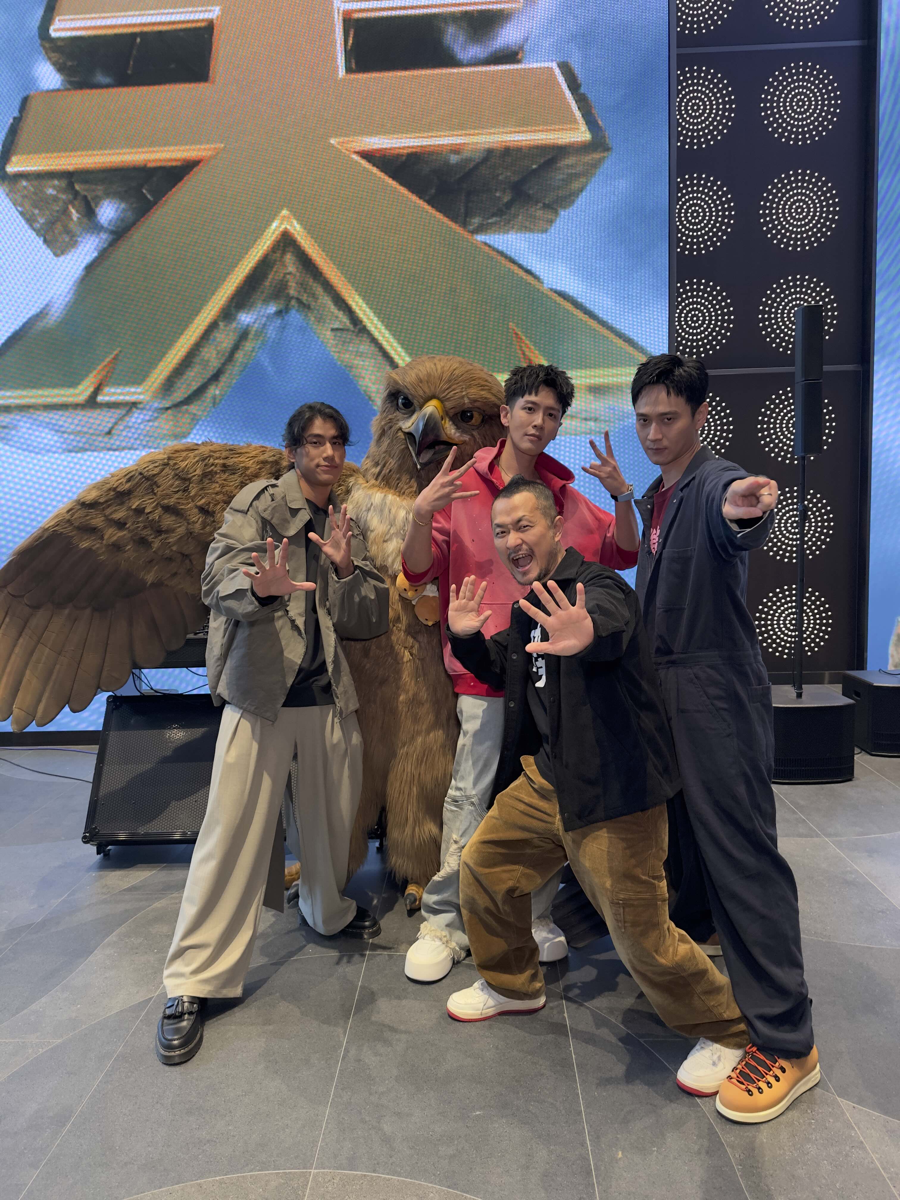 《功夫》舉辦鵰兄見面會，左起朱軒洋、柯震東、導演九把刀、劉冠廷。（圖／麻吉砥加提供）