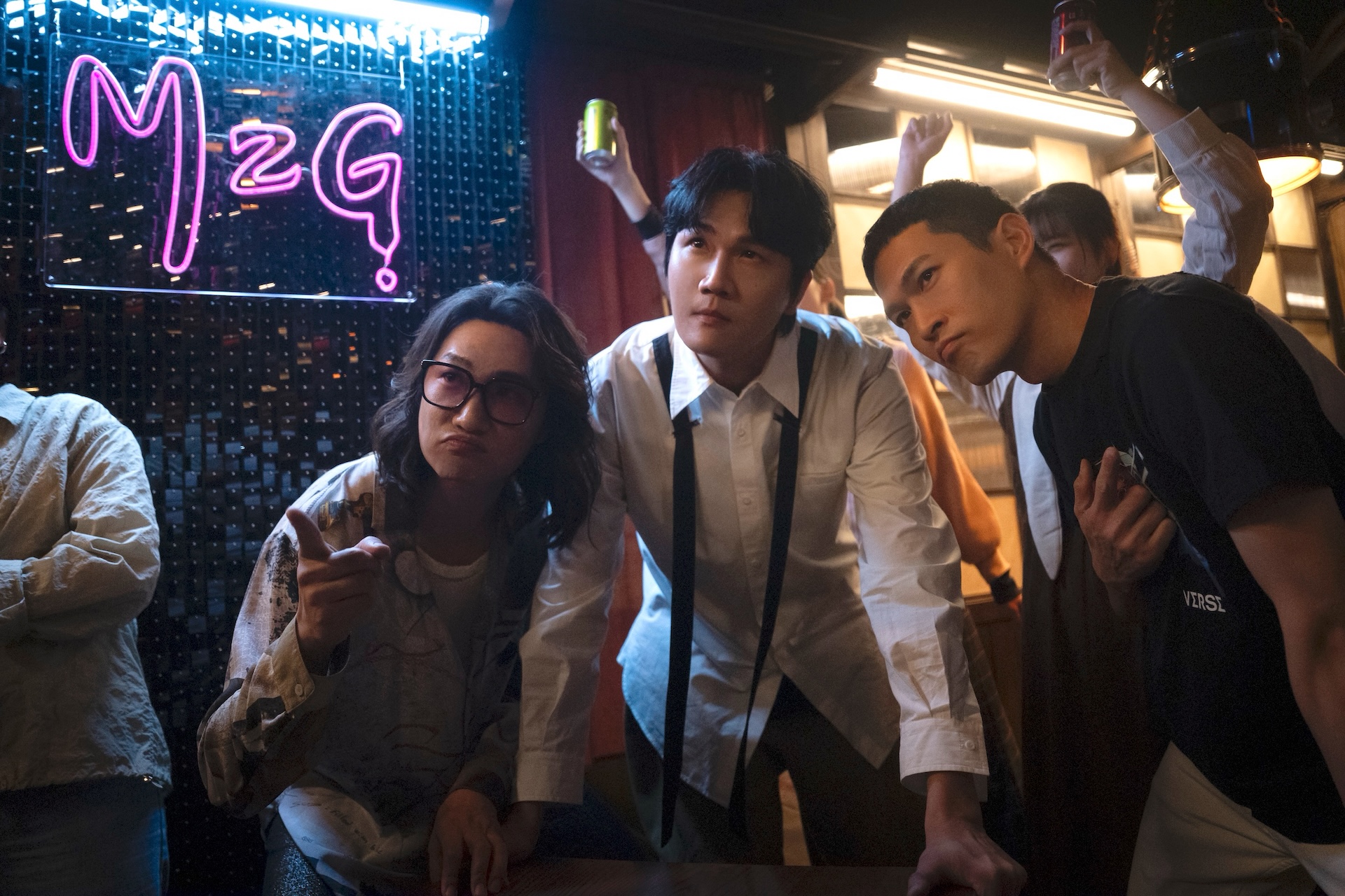 宇宙人寫歌又客串。（圖／公視提供）