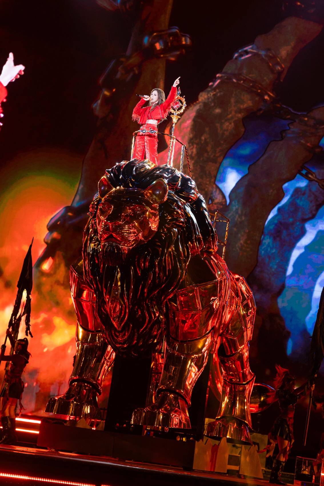 鄧紫棋大巨蛋首場開唱,達成巨型獅子震撼現身。(圖/Live Nation Taiwan提供)