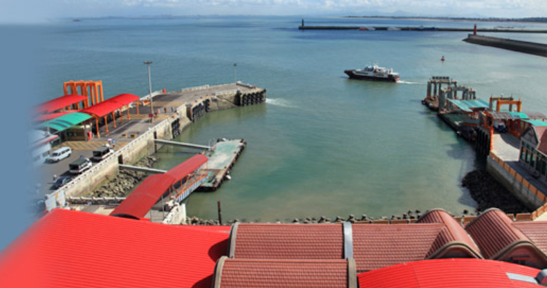 濃霧襲金門小三通停航。（圖／翻攝港務局官網）