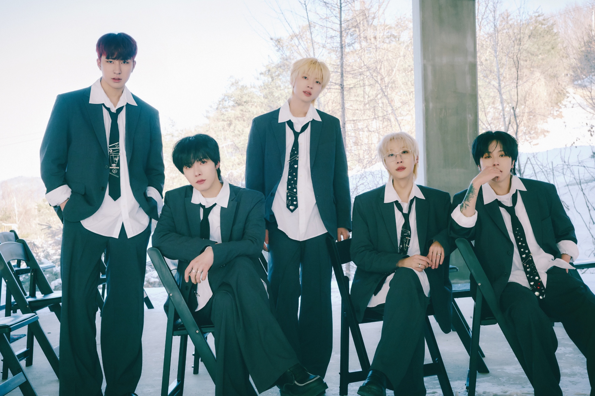 ONEWE以情感濃厚且富有故事性的音樂風格著稱。（圖／RNR SQUARE TAIWAN  提供）