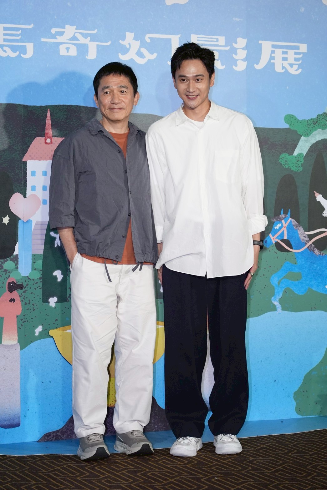 劉冠廷（右）在一旁變得極為嬌羞靦腆。（圖／記者許方正攝）